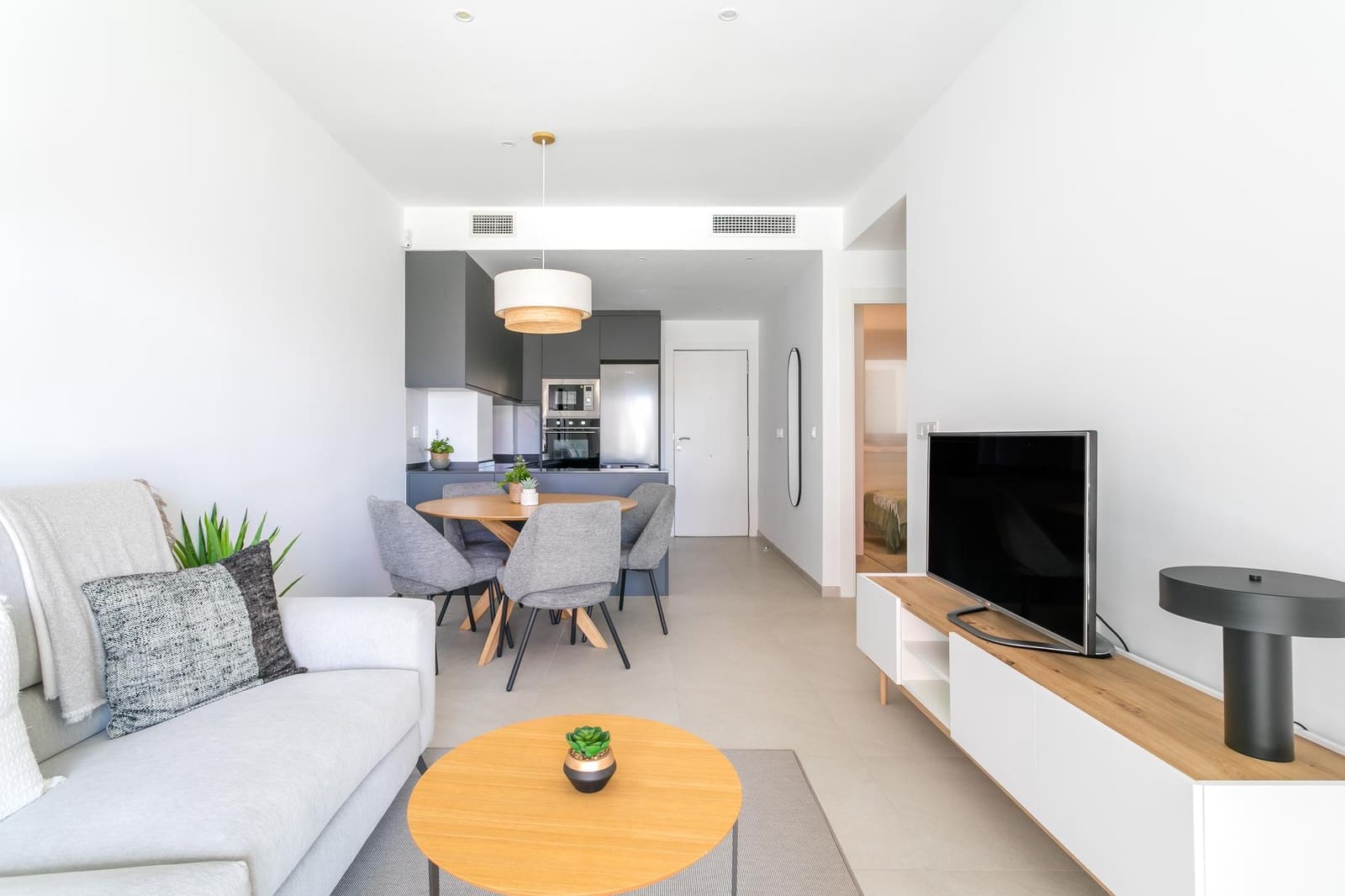 2 soverom Leilighet til salgs i Torrevieja med svømmebasseng garasje - € 305 000 (Ref: 9982952)