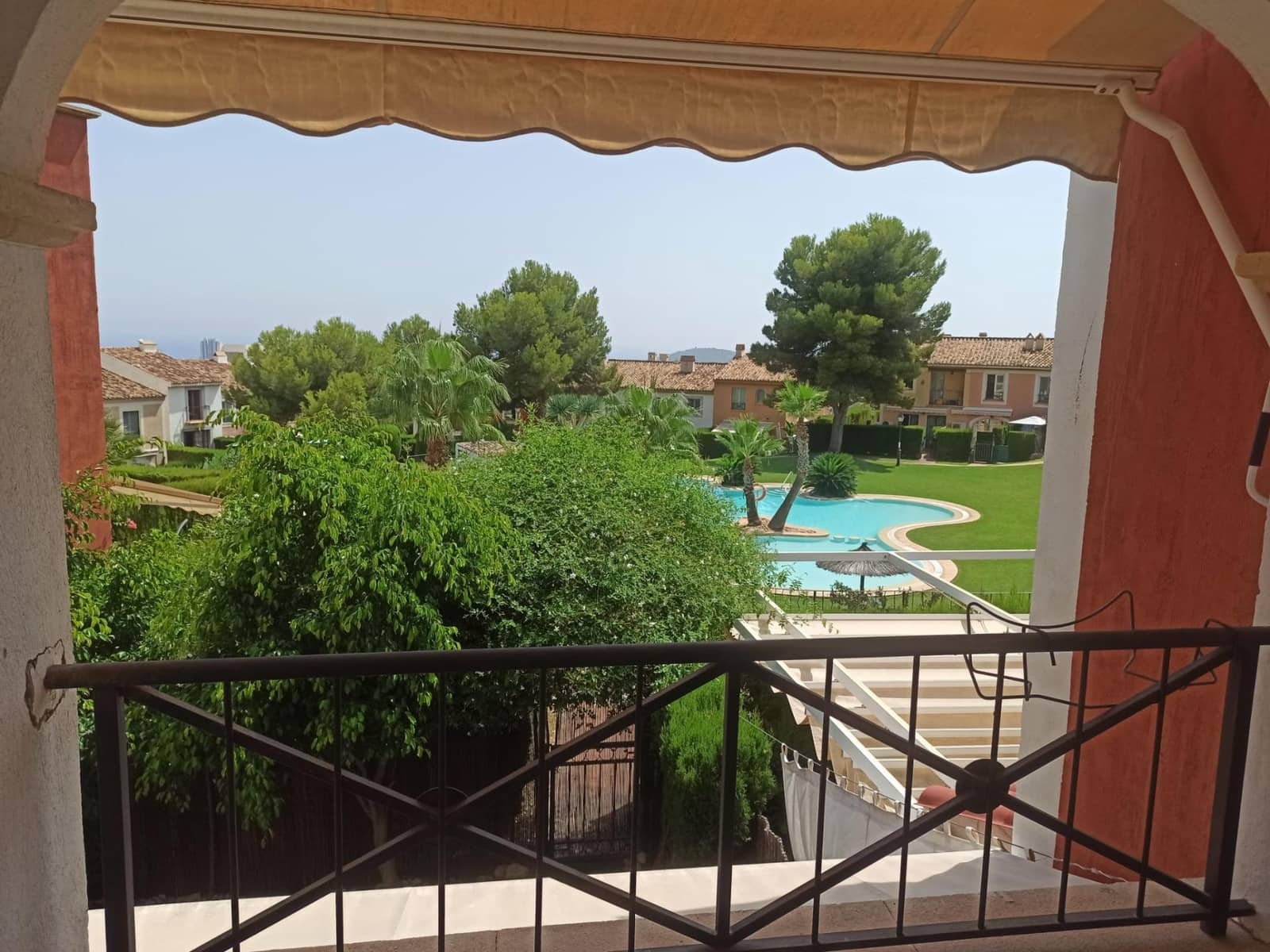 3 quarto Bungalow para arrendar em Finestrat com piscina - 1 800 € (Ref: 9984970)