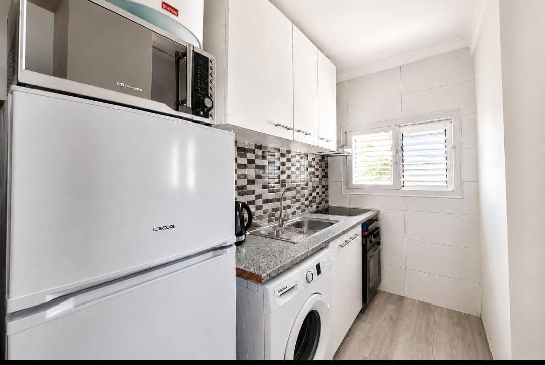 4 bedroom Penthouse for sale in Torrevieja with pool garage - € 420,000 (Ref: 9984972)