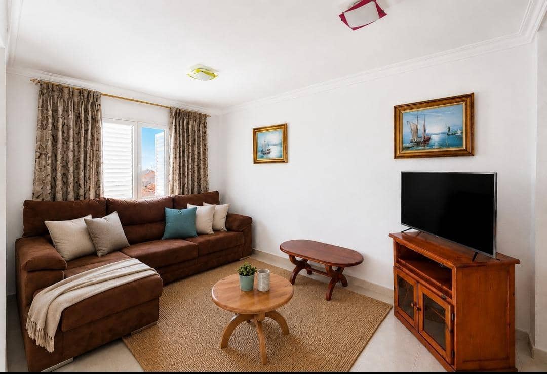 4 bedroom Penthouse for sale in Torrevieja with pool garage - € 420,000 (Ref: 9984972)