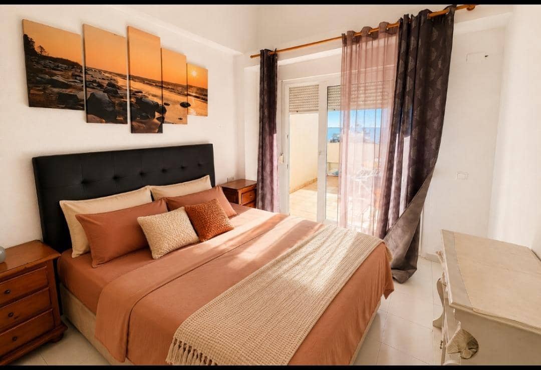 4 bedroom Penthouse for sale in Torrevieja with pool garage - € 420,000 (Ref: 9984972)