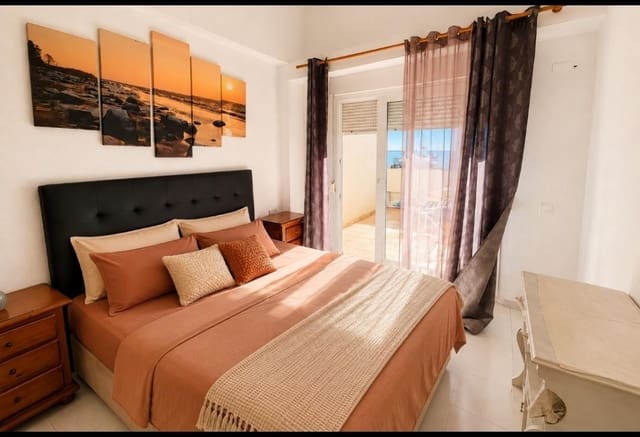 4 bedroom Penthouse for sale in Torrevieja with pool garage - € 420,000 (Ref: 9984972)
