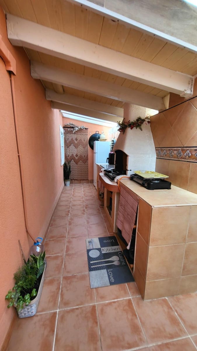 5 makuuhuone Rivitalo myytävänä paikassa San Juan de Alicante / Sant Joan d'Alacant mukana uima-altaan 
autotalli - 596 000 € (Ref: 9984973)