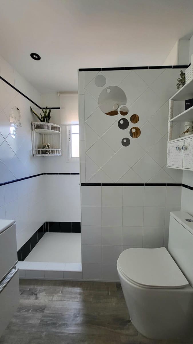 5 makuuhuone Rivitalo myytävänä paikassa San Juan de Alicante / Sant Joan d'Alacant mukana uima-altaan 
autotalli - 596 000 € (Ref: 9984973)