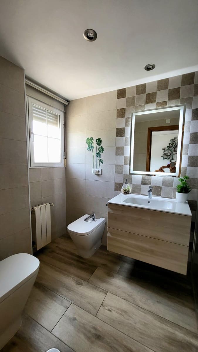 5 makuuhuone Rivitalo myytävänä paikassa San Juan de Alicante / Sant Joan d'Alacant mukana uima-altaan 
autotalli - 596 000 € (Ref: 9984973)