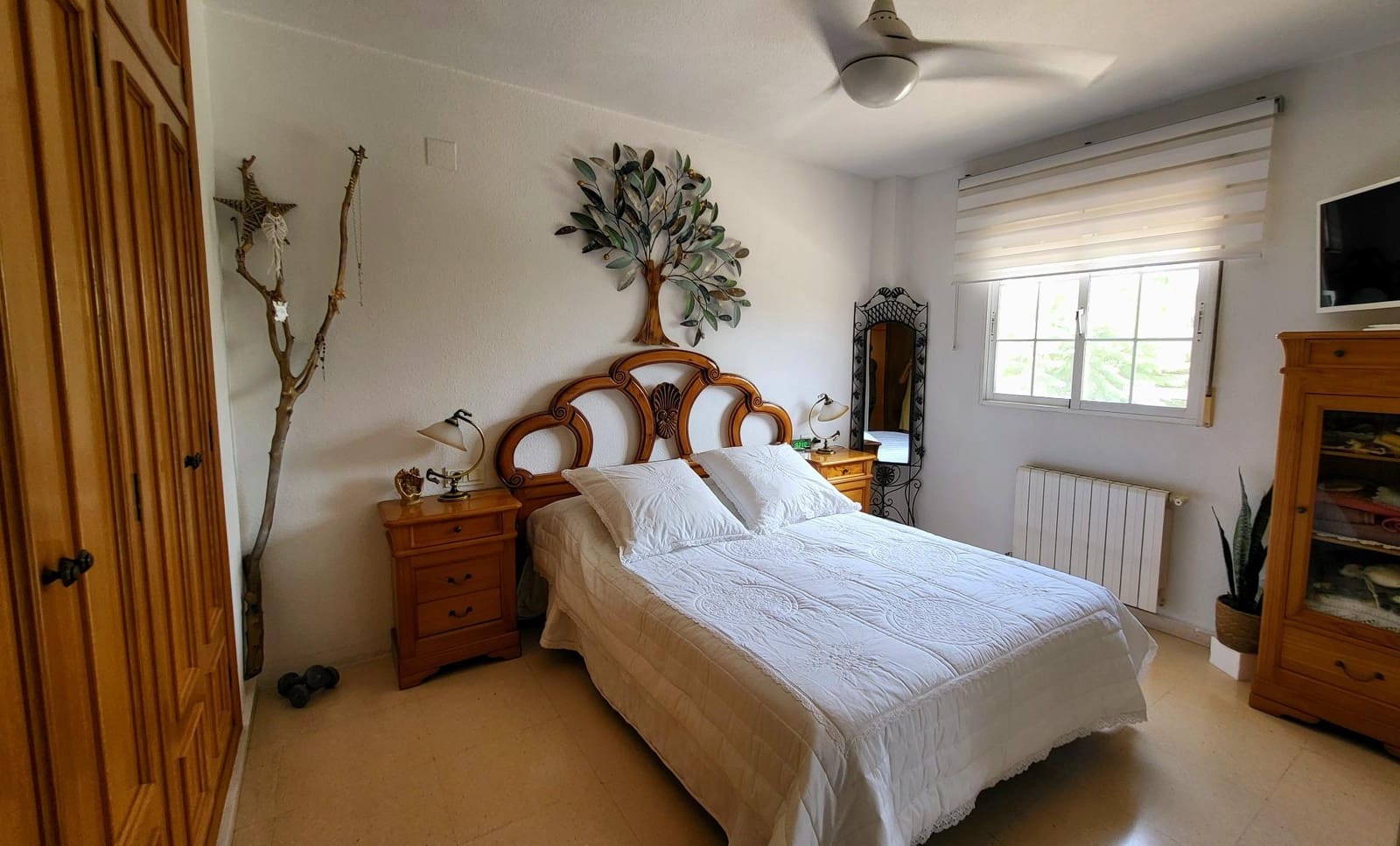 5 makuuhuone Rivitalo myytävänä paikassa San Juan de Alicante / Sant Joan d'Alacant mukana uima-altaan 
autotalli - 596 000 € (Ref: 9984973)