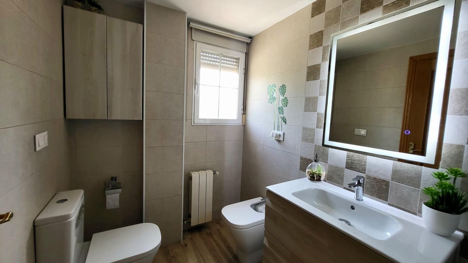 5 makuuhuone Rivitalo myytävänä paikassa San Juan de Alicante / Sant Joan d'Alacant mukana uima-altaan 
autotalli - 596 000 € (Ref: 9984973)