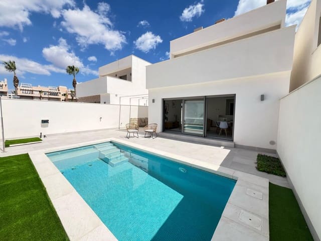 Chalet de 3 habitaciones en Los Dolses, Orihuela en venta - 549.900 € (Ref: 9986841)