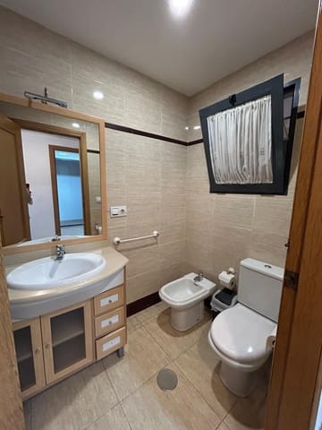 1 soverom Leilighet til leie i Benidorm - € 1 200 (Ref: 9986843)