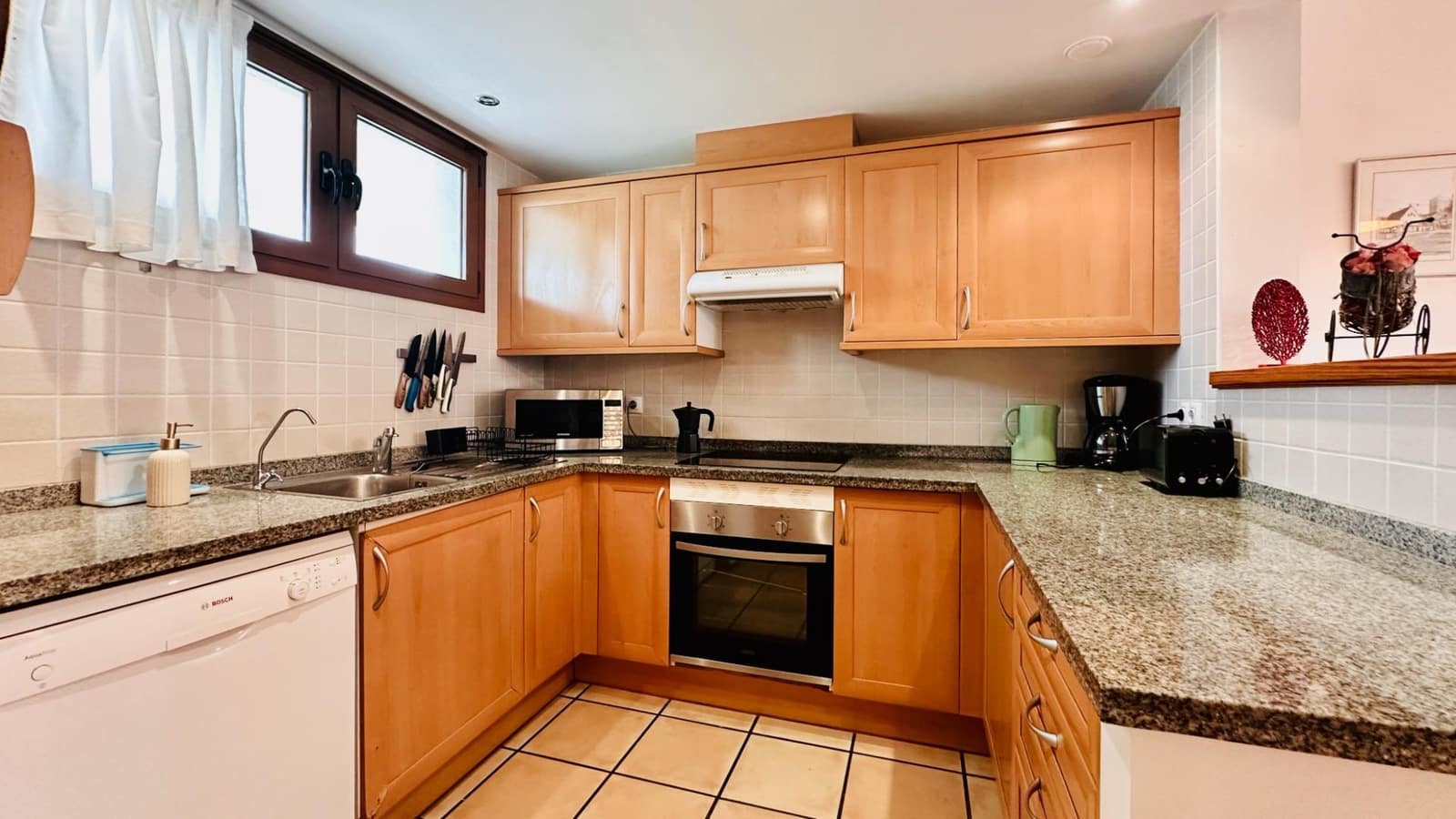 1 camera da letto Appartamento da affittare in Alfaz del Pi / L'Alfas del Pi con piscina - 1.300 € (Rif: 9995775)