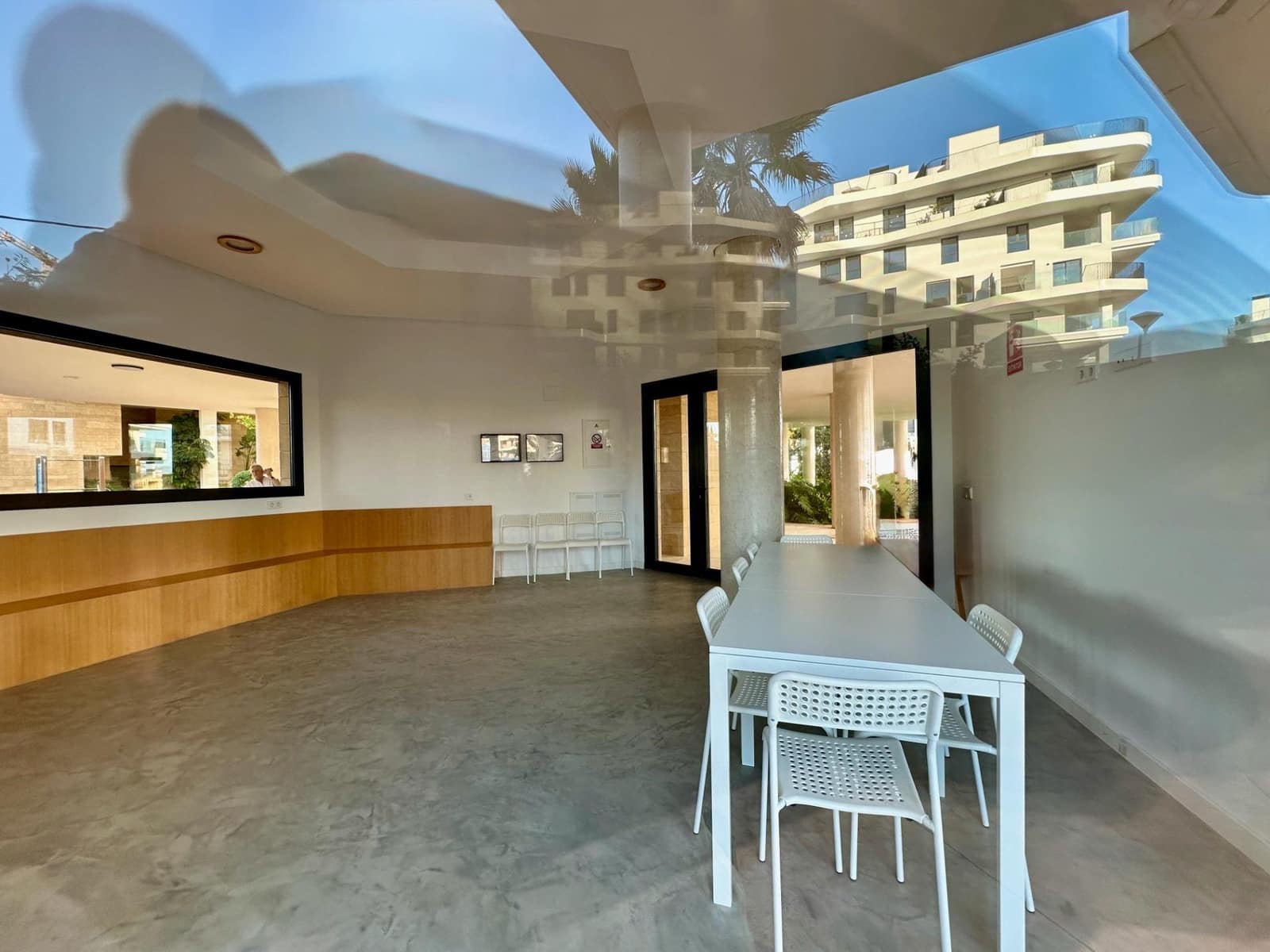 3 bedroom Apartment for rent in La Villajoyosa / Vila Joiosa with pool - € 2,400 (Ref: 9995776)