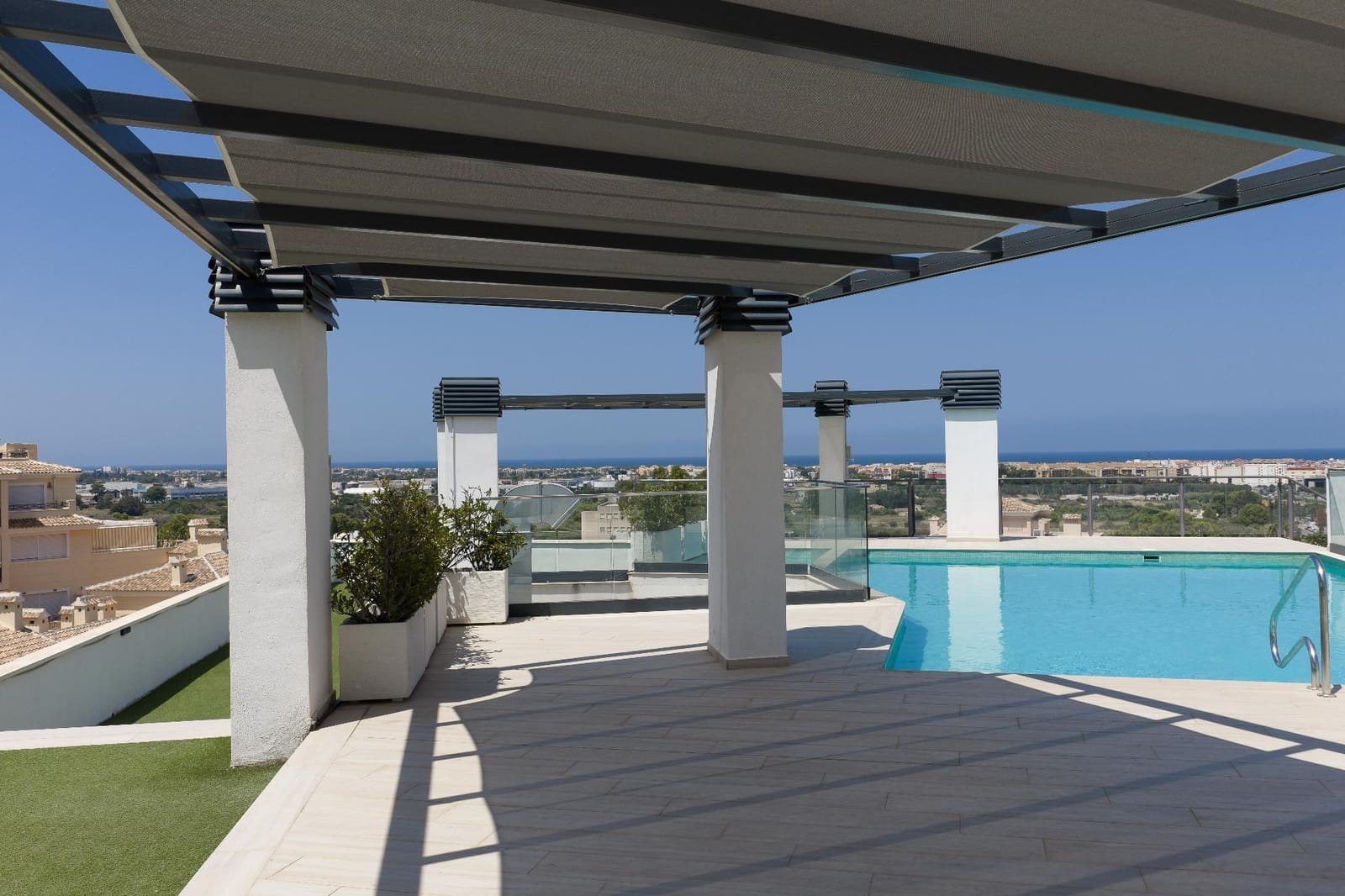 Apartamento en Dénia en venta con piscina - 225.000 € (Ref: 9997106)