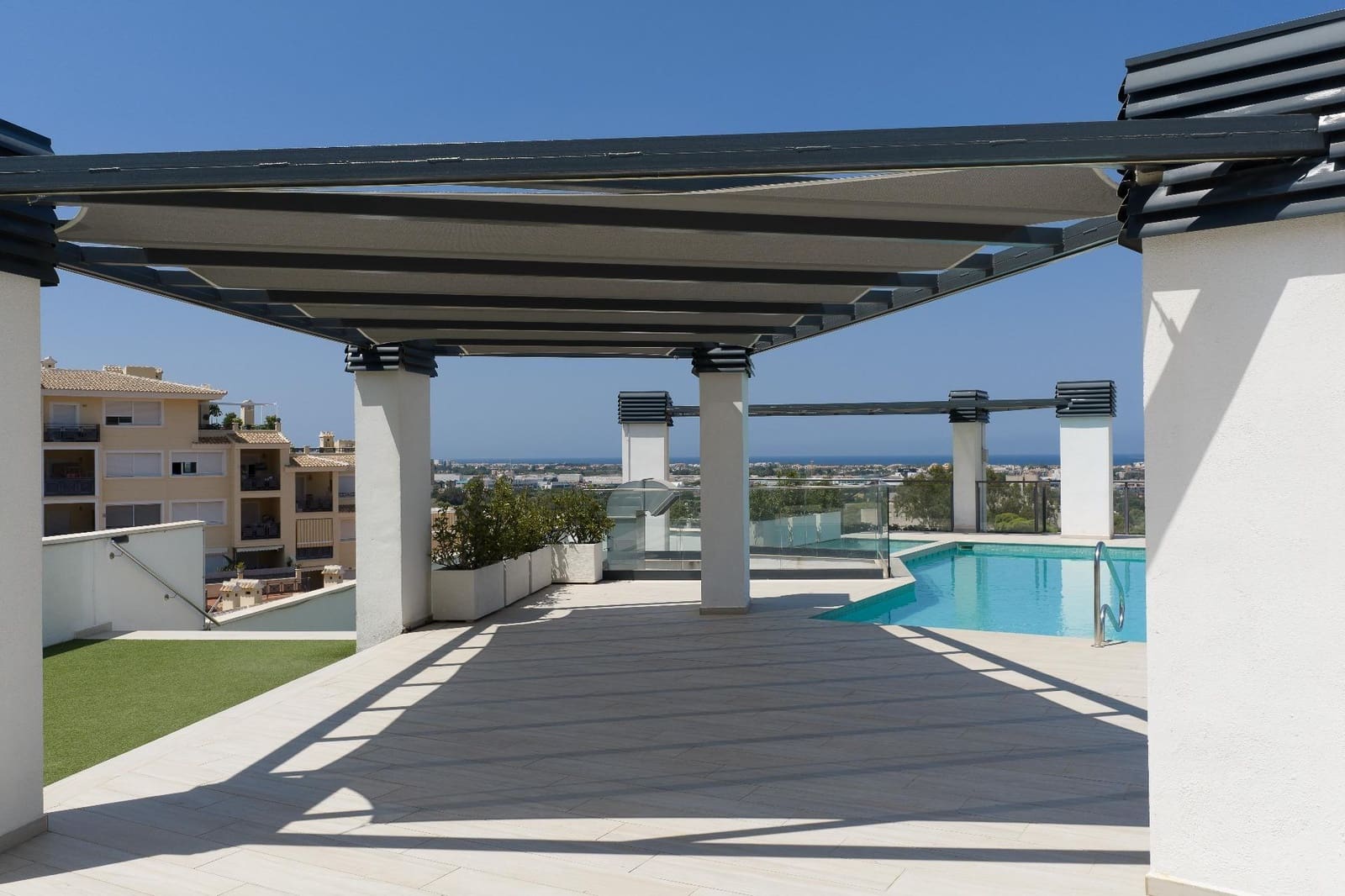 Apartamento en Dénia en venta con piscina - 225.000 € (Ref: 9997106)