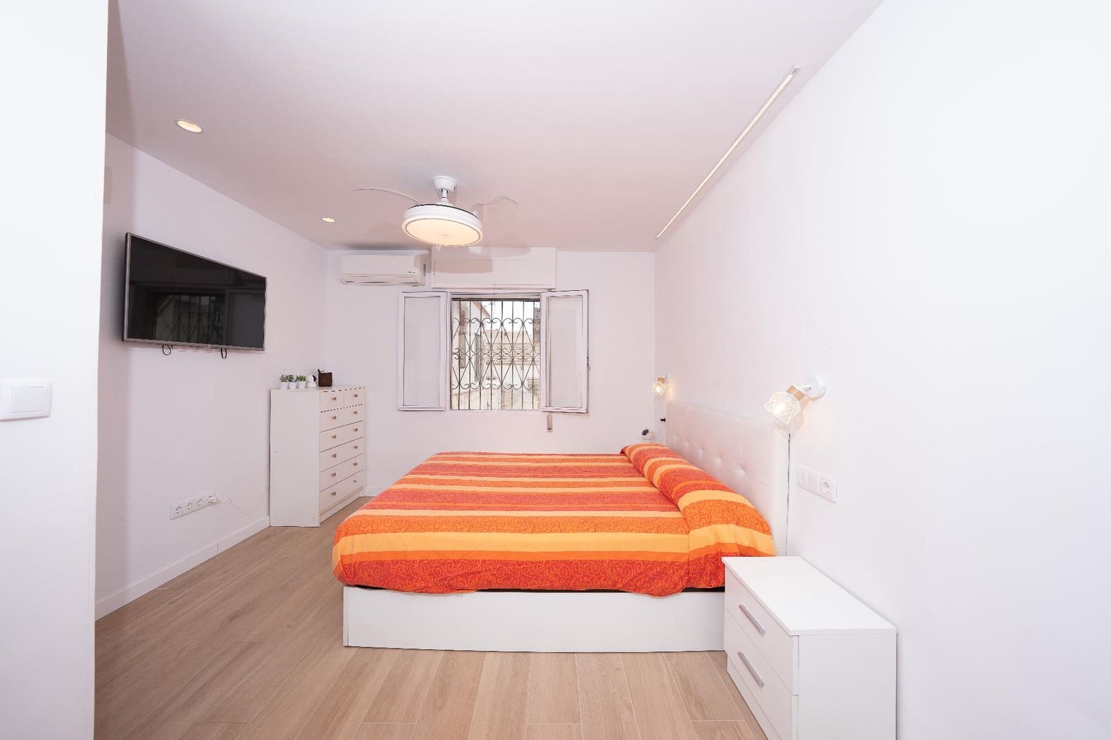 2 slaapkamer Appartement te koop in Elche / Elx - € 240.000 (Ref: 9998790)