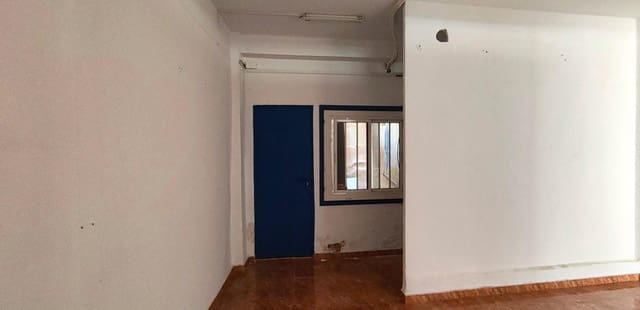 Kommersiell til leie i Elche / Elx - € 400 (Ref: 9998791)