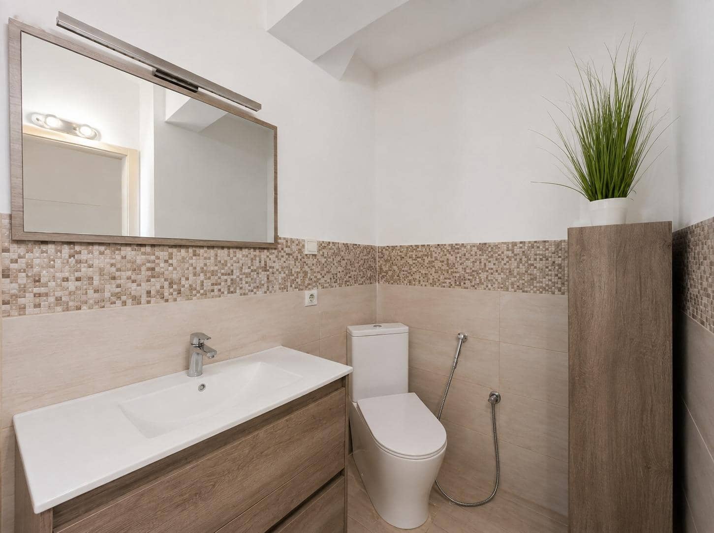 2 soveværelse Lejlighed til salg i Alicante by med garage - € 341.000 (Ref: 9999607)