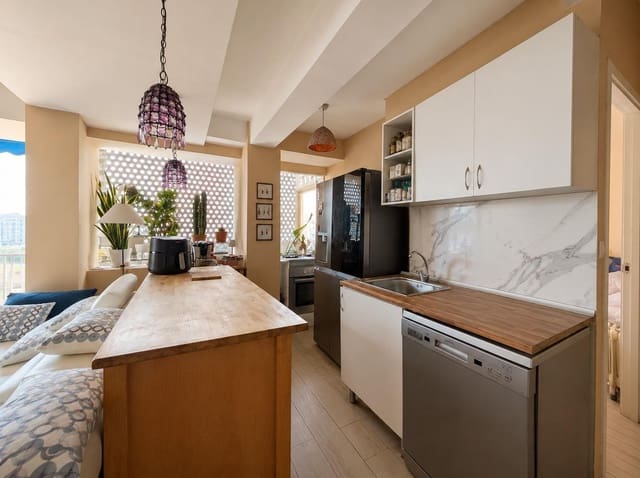 2 soveværelse Lejlighed til salg i Alicante by med garage - € 341.000 (Ref: 9999607)