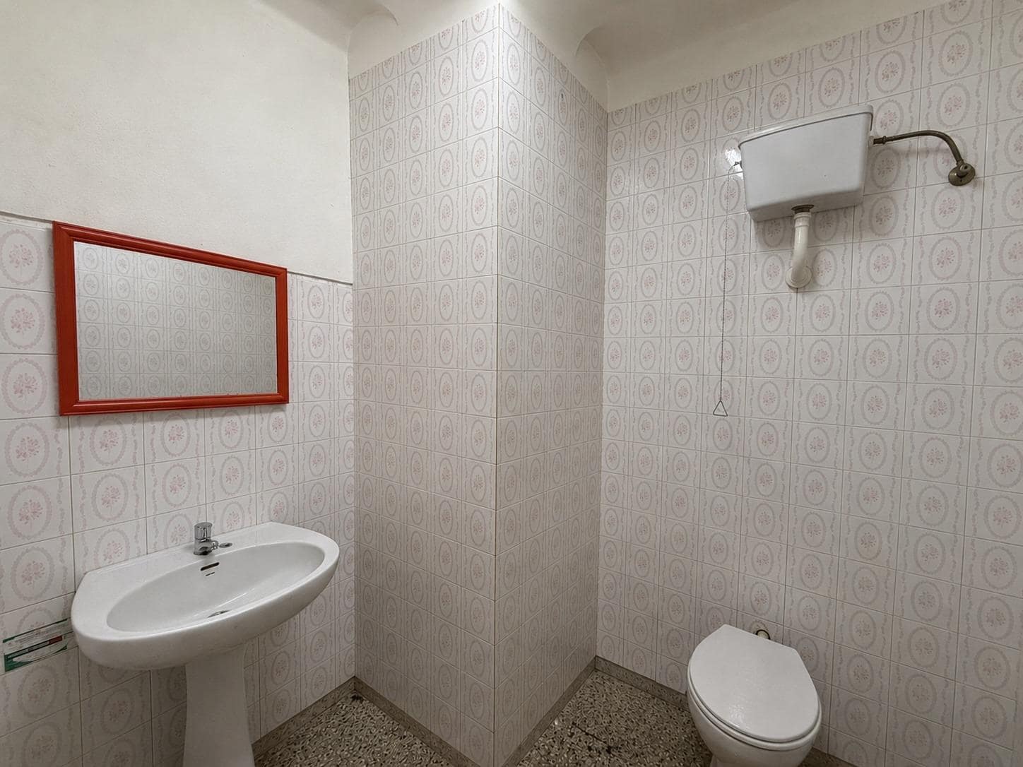 Commercieel te koop in Almansa - € 80.000 (Ref: 9999608)
