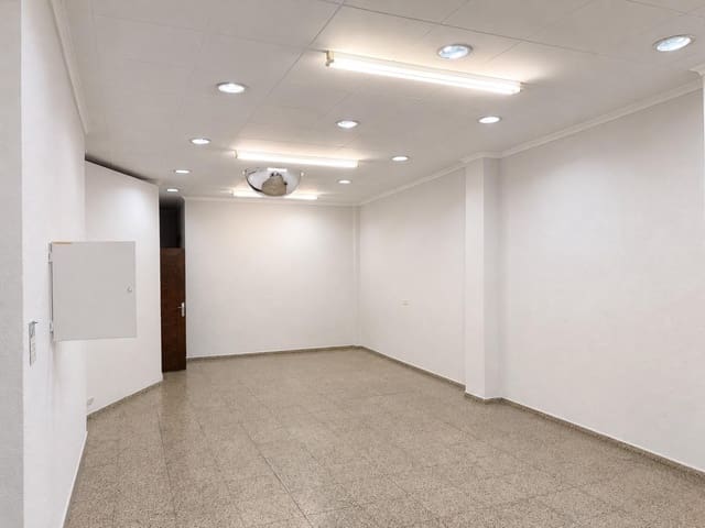 Commercieel te koop in Almansa - € 80.000 (Ref: 9999608)