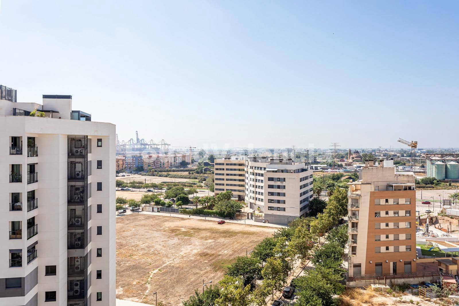 2 bedroom Apartment for sale in Valencia city with pool garage - € 430,000 (Ref: 10145307)