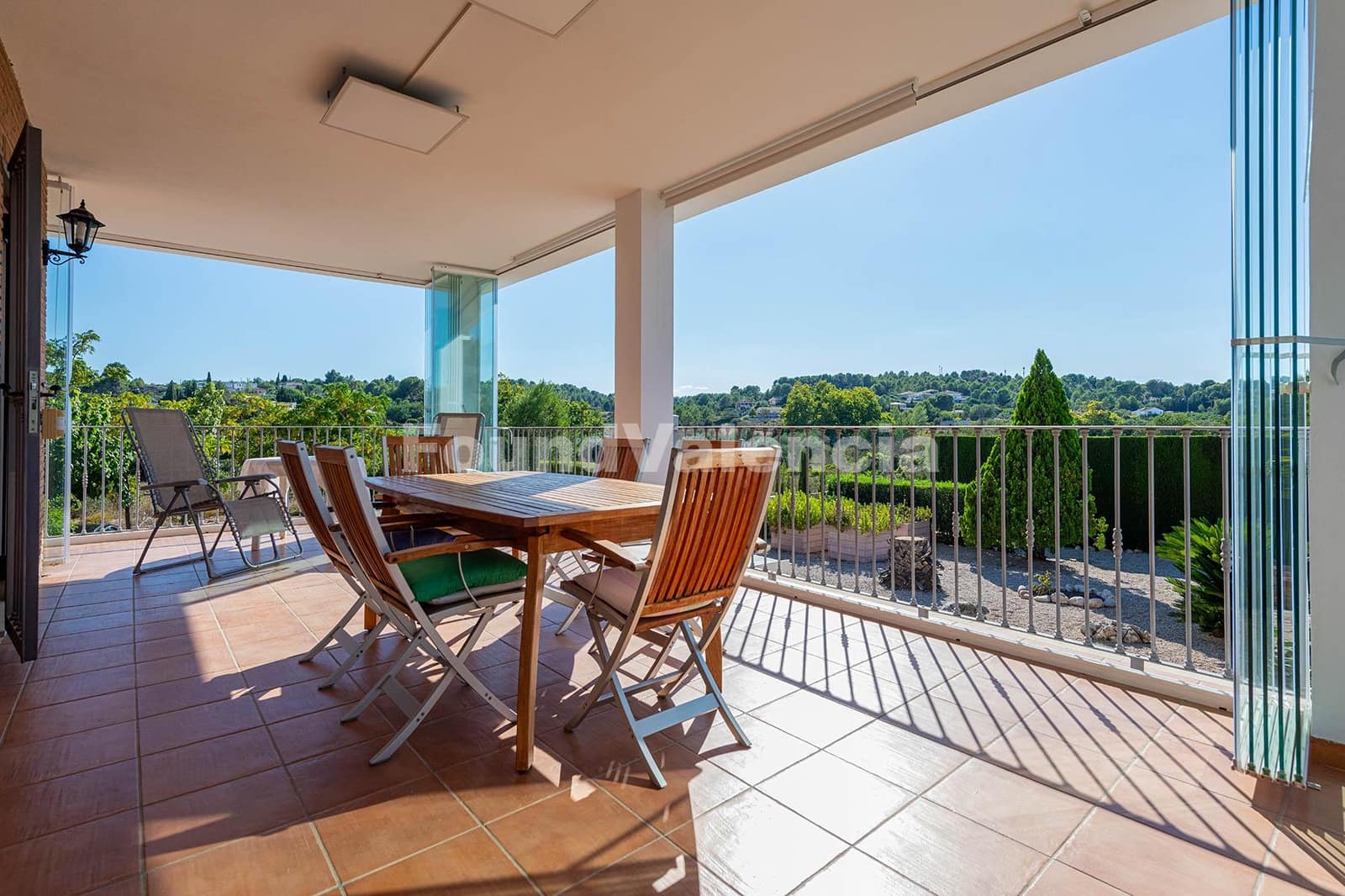 4 slaapkamer Villa te koop in Godelleta met garage - € 590.000 (Ref: 10145308)
