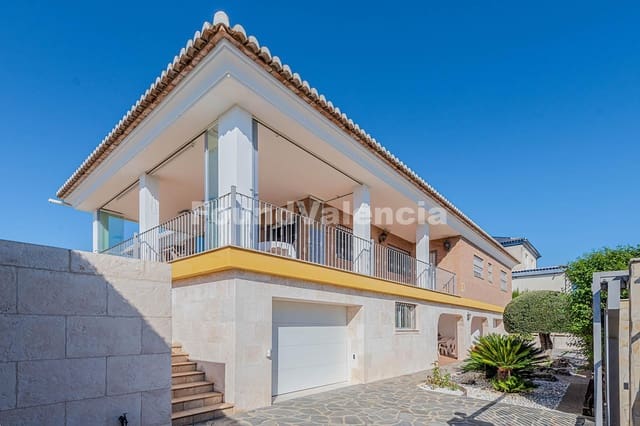 4 slaapkamer Villa te koop in Godelleta met garage - € 590.000 (Ref: 10145308)