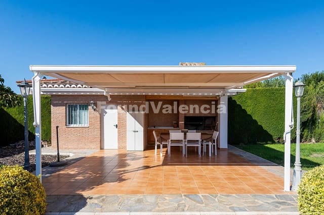 4 slaapkamer Villa te koop in Godelleta met garage - € 590.000 (Ref: 10145308)