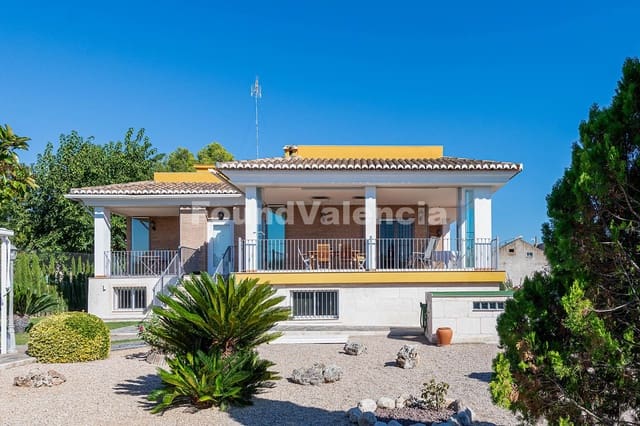 4 slaapkamer Villa te koop in Godelleta met garage - € 590.000 (Ref: 10145308)