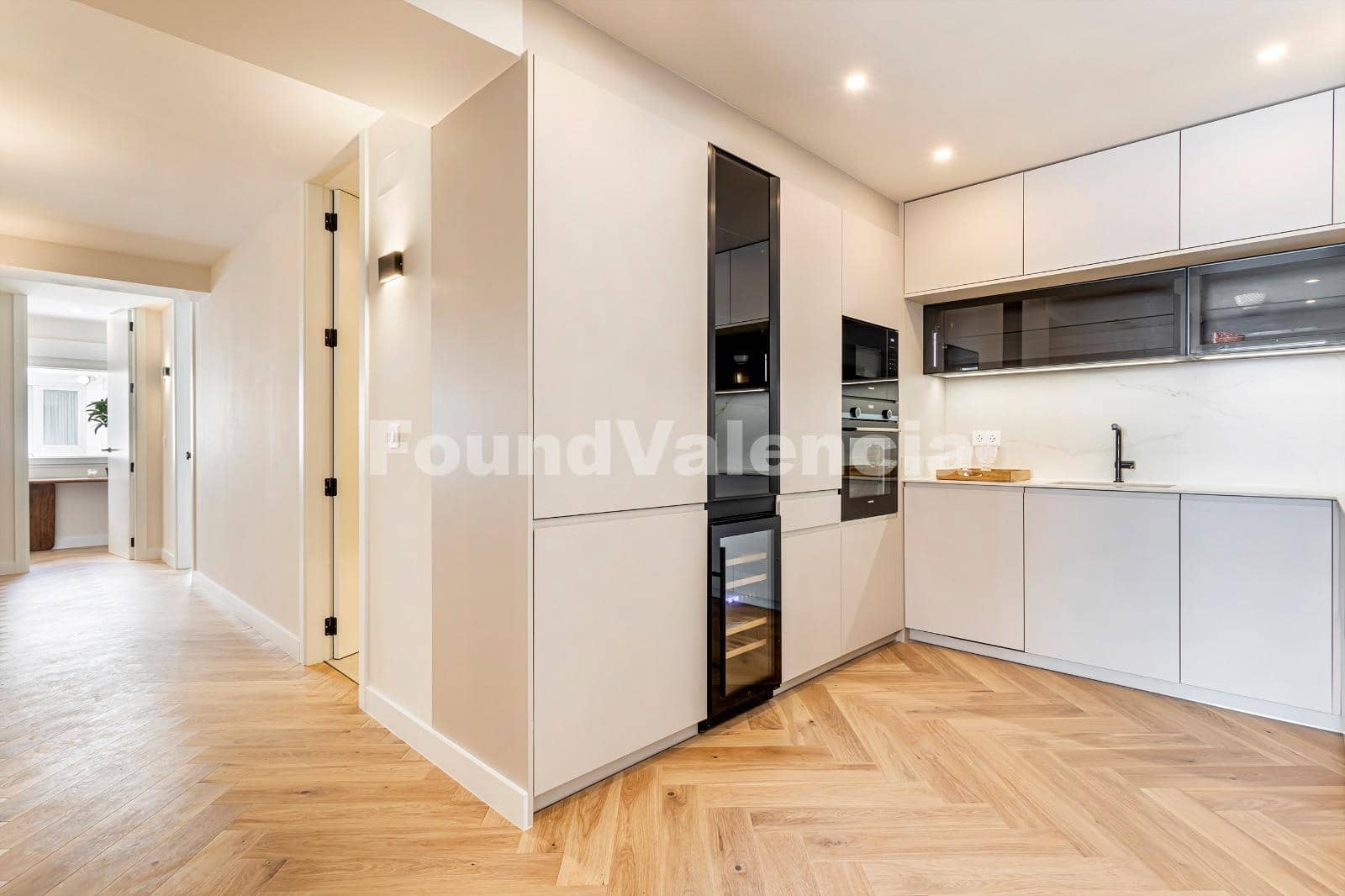 3 quarto Apartamento para venda em Valencia cidade com garagem - 1 690 000 € (Ref: 10145310)