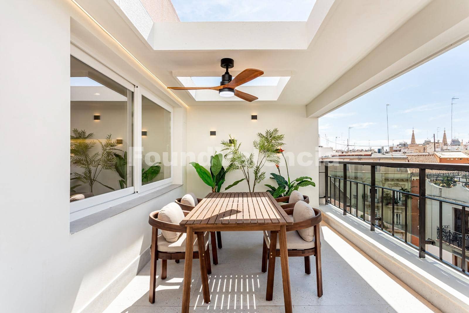 3 quarto Apartamento para venda em Valencia cidade com garagem - 1 690 000 € (Ref: 10145310)