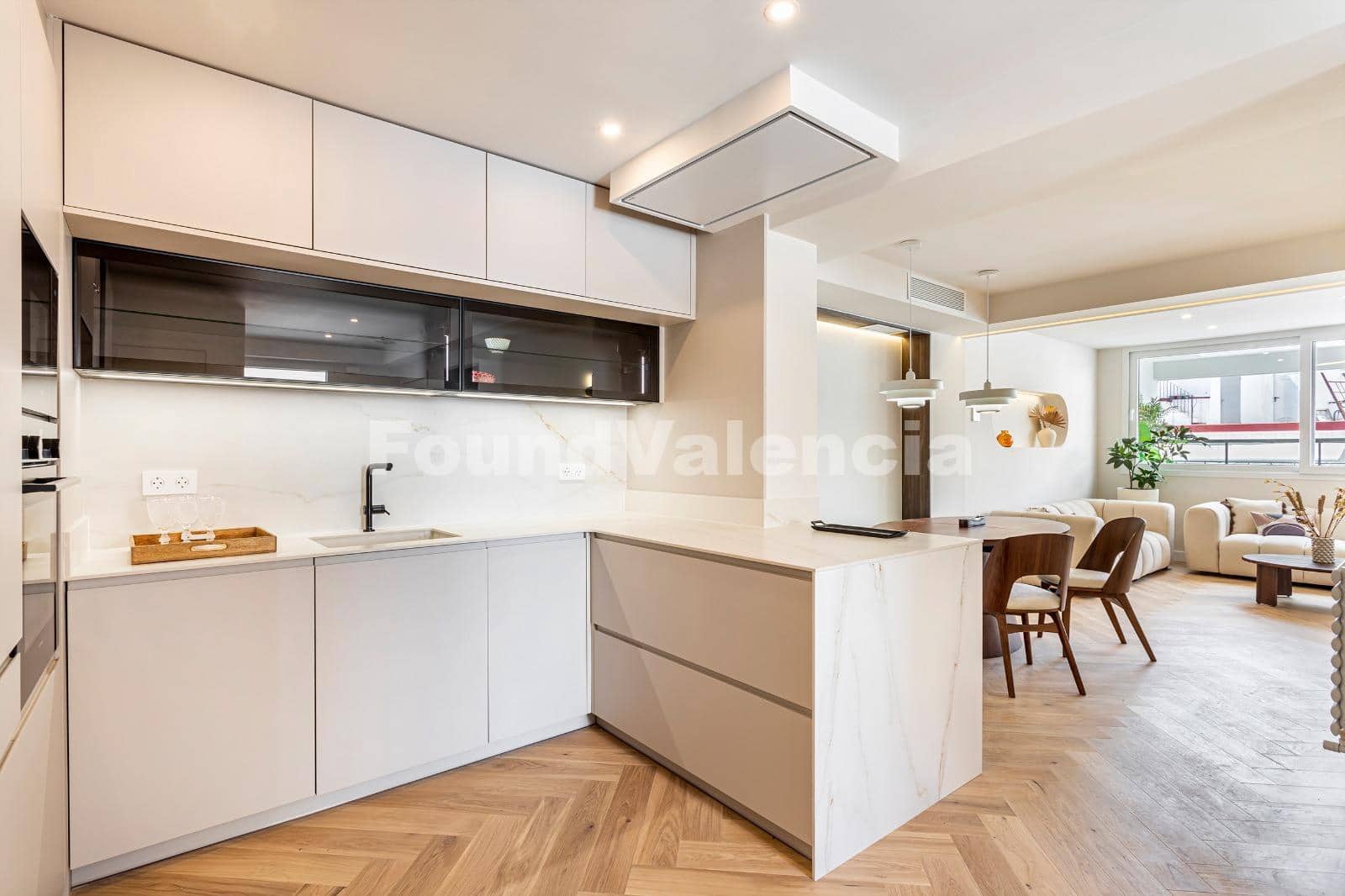 3 quarto Apartamento para venda em Valencia cidade com garagem - 1 690 000 € (Ref: 10145310)