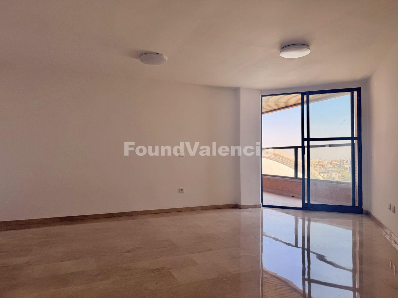 4 soveværelse Lejlighed til salg i Valencia by med swimmingpool garage - € 685.000 (Ref: 10145314)