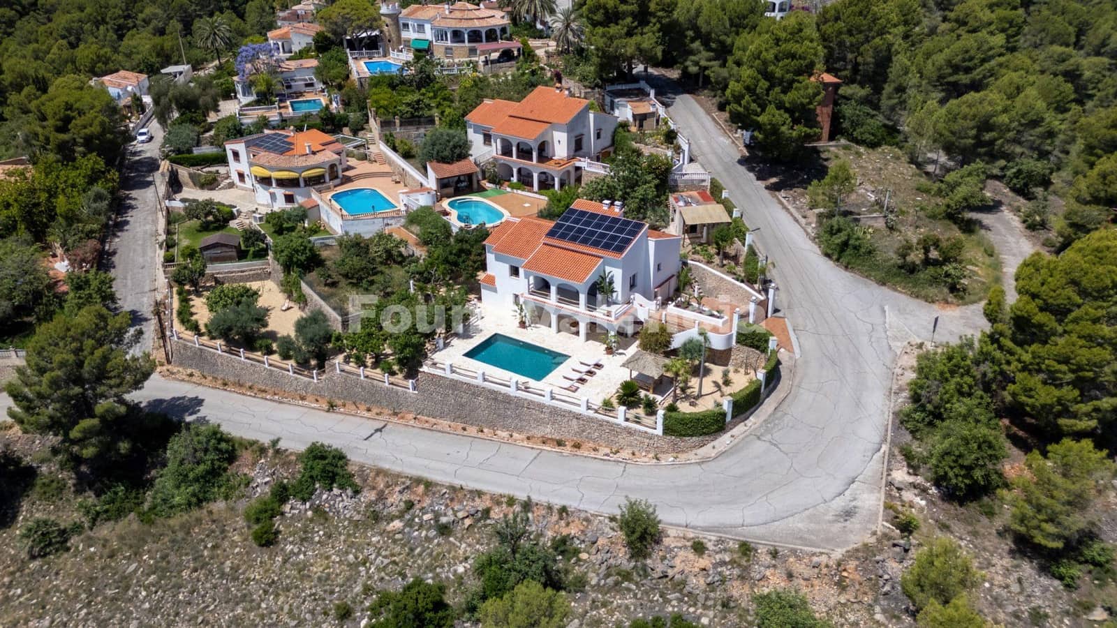 Chalet de 5 habitaciones en Oliva en venta con piscina - 1.250.000 € (Ref: 10145315)