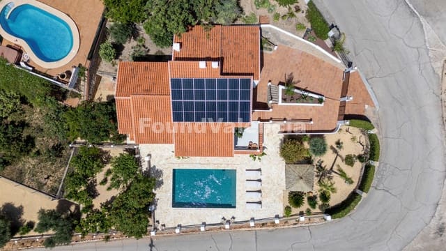 Chalet de 5 habitaciones en Oliva en venta con piscina - 1.250.000 € (Ref: 10145315)