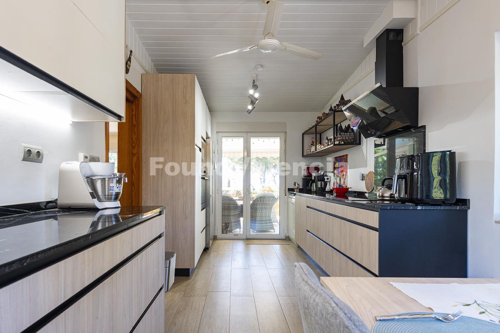 4 soveværelse Villa til salg i Naquera med swimmingpool garage - € 565.000 (Ref: 10145317)