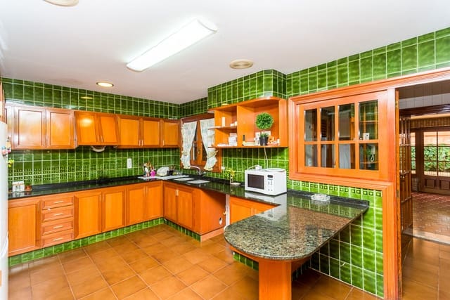 6 soveværelse Villa til salg i Canals - € 500.000 (Ref: 4439902)