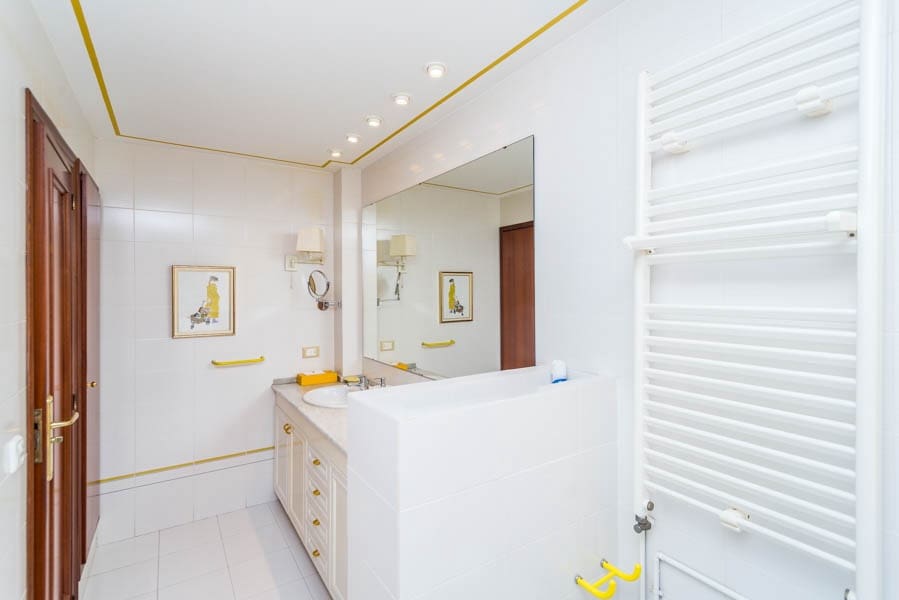 3 soveværelse Villa til salg i Torrent - € 669.000 (Ref: 4439971)