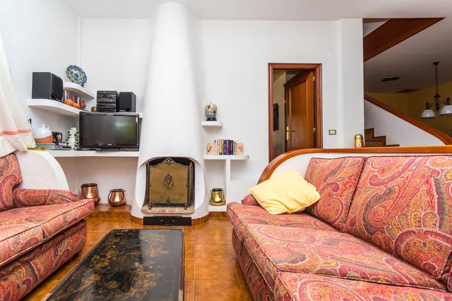 3 soveværelse Villa til salg i Torrent - € 669.000 (Ref: 4439971)