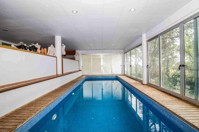 4 bedroom Villa for sale in Gandia - € 595,000 (Ref: 4440011)