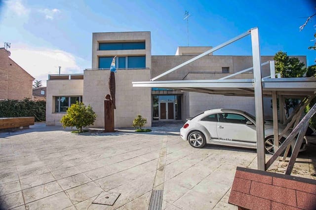 3 bedroom Villa for sale in Godella - € 1,450,000 (Ref: 4440024)