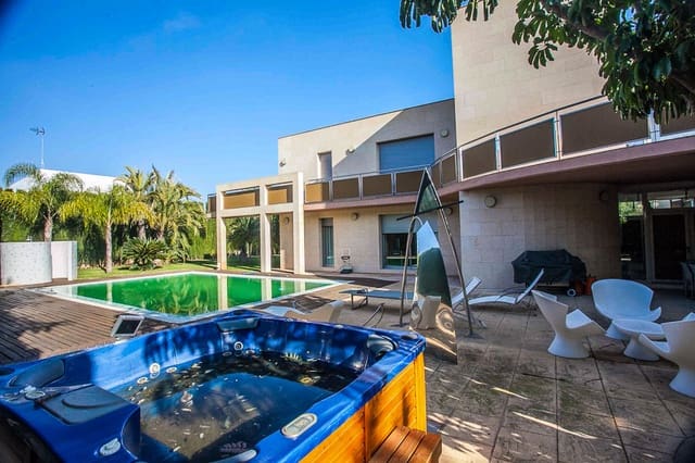 3 bedroom Villa for sale in Godella - € 1,450,000 (Ref: 4440024)
