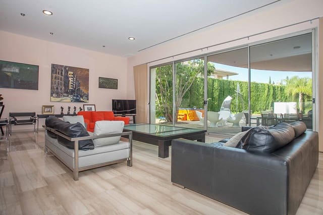 3 bedroom Villa for sale in Godella - € 1,450,000 (Ref: 4440024)