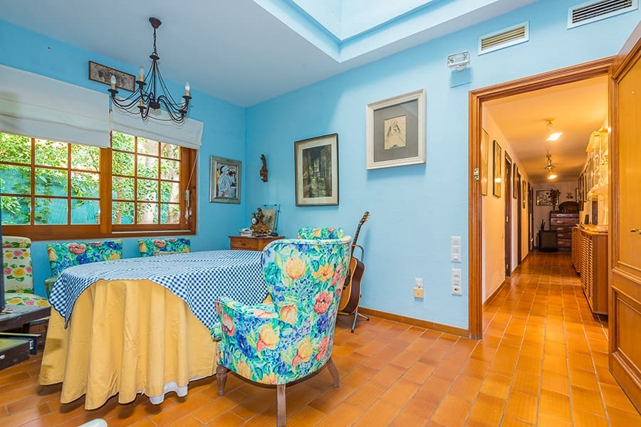 8 soveværelse Villa til salg i Godella - € 1.350.000 (Ref: 4440130)