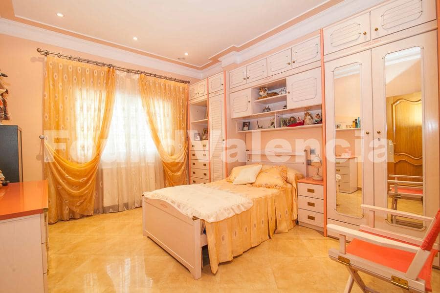 4 soverom Villa til salgs i Benaguasil - € 825 000 (Ref: 5199822)