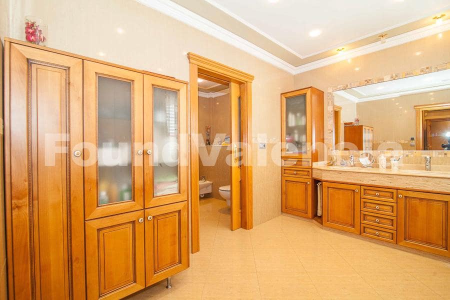 4 soverom Villa til salgs i Benaguasil - € 825 000 (Ref: 5199822)