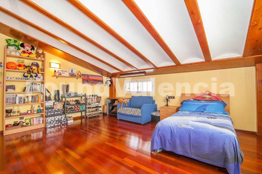 4 soverom Villa til salgs i Benaguasil - € 825 000 (Ref: 5199822)