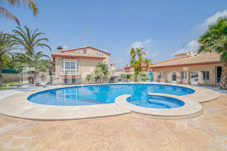 4 soverom Villa til salgs i Benaguasil med svømmebasseng - € 825 000 (Ref: 5199822)