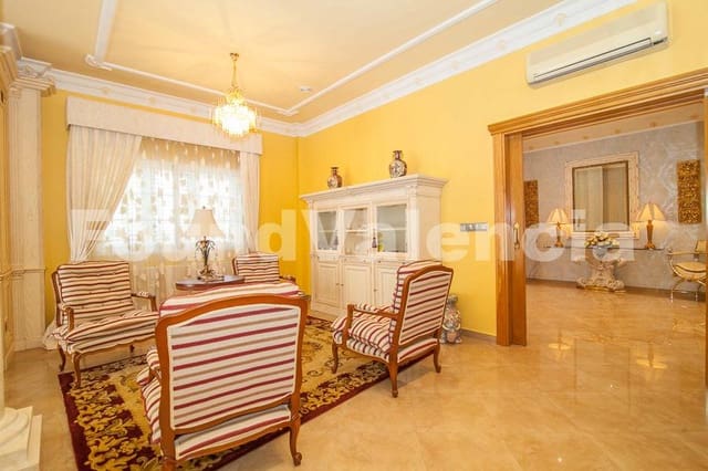 4 bedroom Villa for sale in Benaguasil - € 825,000 (Ref: 5199822)