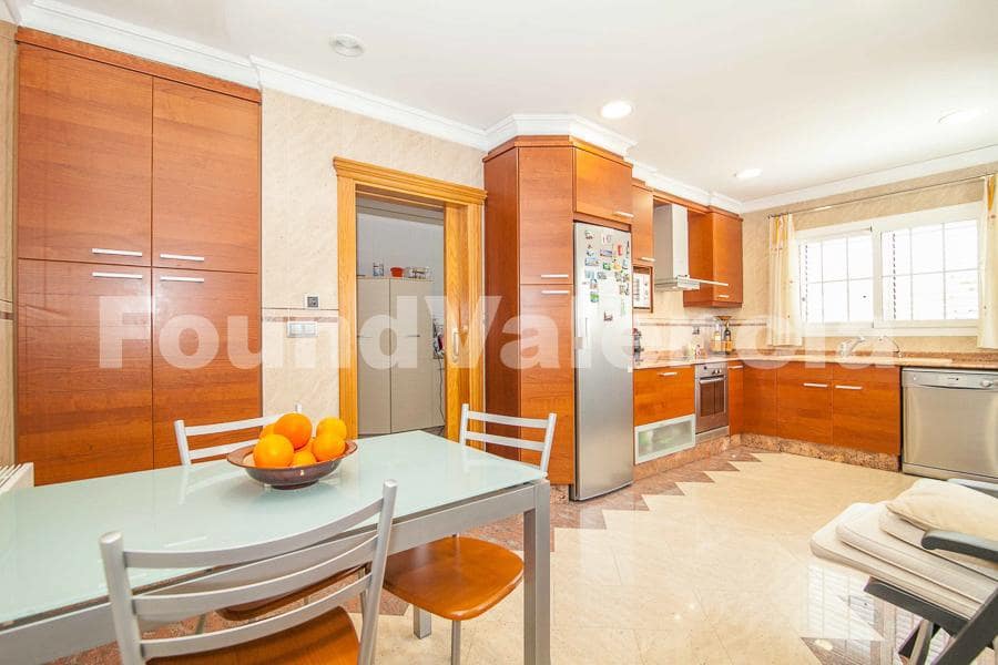 4 soverom Villa til salgs i Benaguasil - € 825 000 (Ref: 5199822)