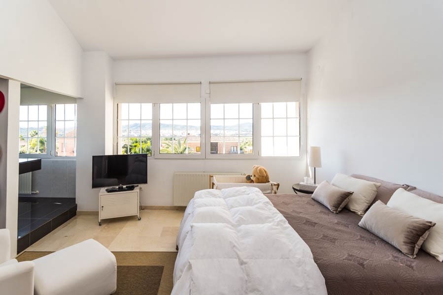 5 soveværelse Villa til salg i L'Eliana - € 1.100.000 (Ref: 5199827)